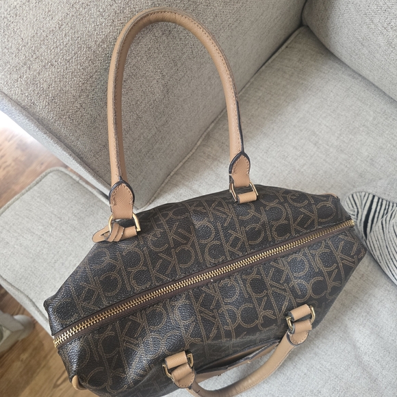Calvin Klein Brown Monogram Bag - Picture 2 of 6